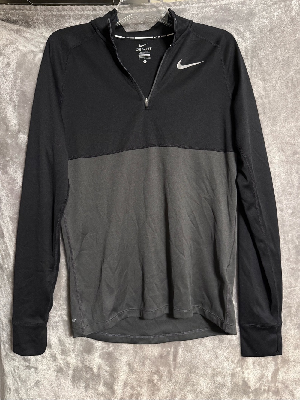 Nike Dri-Fit Performance Men’s Black & Gray Quarter Zip Pullover.